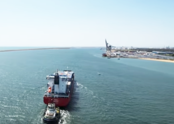 barco-contenedores-marruecos-huelva