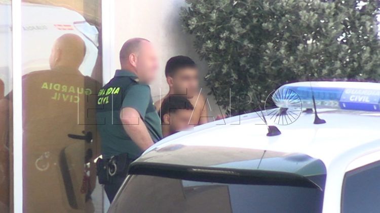 detenidos-guardia-civil-inmigrantes-phantom-recinto-3