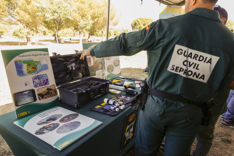 operacion-residuos-plasticos-guardia-civil-2