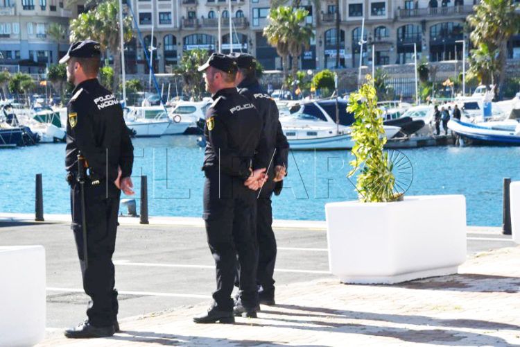 punto-verificacion-policia-nacional-puerto-deportivo