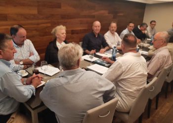 sanchez-montoya-presenta-mujeres-ceuties-olvidadas-cafe-libro