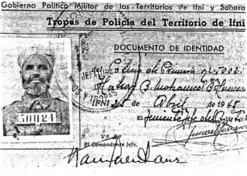 Carné del soldado desertor de Tiradores de Ifni, Habha Mohamed Hammas, al que logró apresar Isabelino, junto con su armamento y munición.