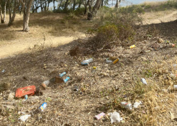 basura-monolito-valdeaguas-monte-hacho-4