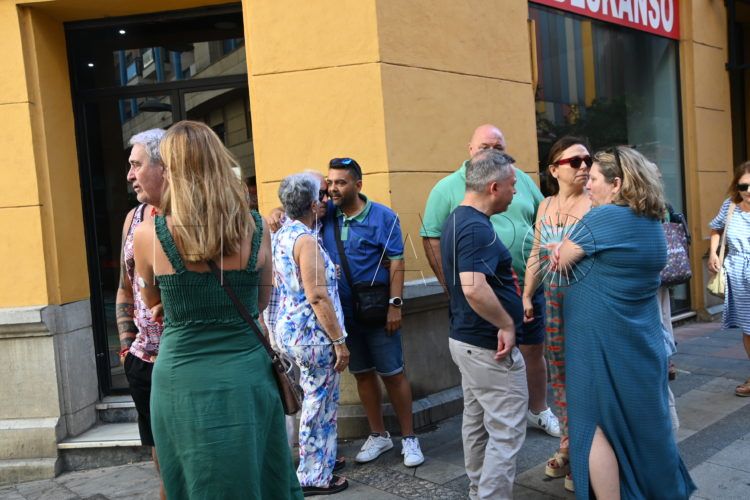 edificio-colores-bomberos-incendio-dia-despues-56