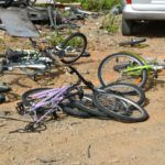 residuos-coches-abandonados-bicicletas-arcos-quebrados-19
