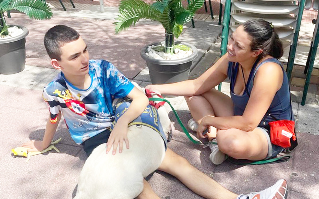 Javier ya espera a su nuevo amigo de cuatro patas