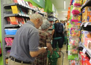 mayores-supermercado