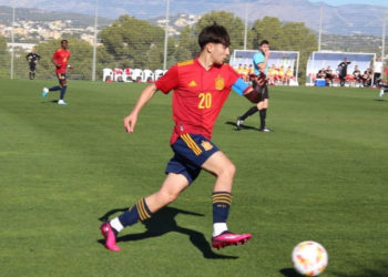 alex-mora-jugador-futbol-seleccion-sub16