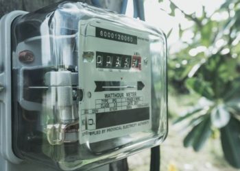 companias-energeticas-iberdrola-lectura-contador-luz