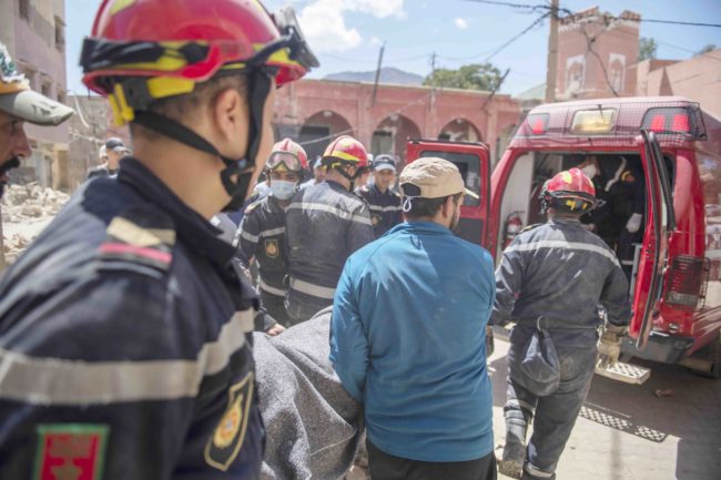 proteccion-civil-recupera-cadaveres-terremoto-marruecos