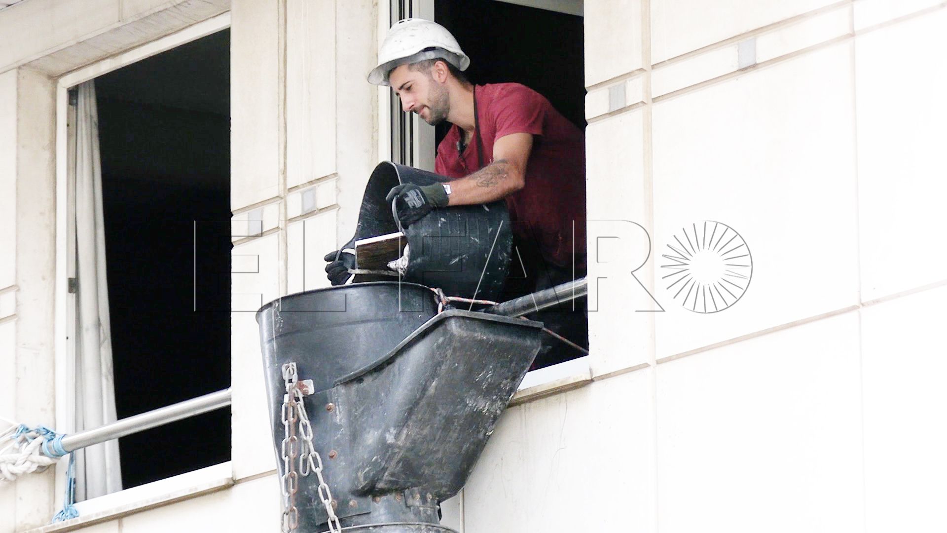 retirada-residuos-calcinados-hotel-puerta-africa