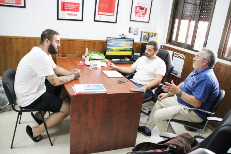 reunion-ccoo-representante-trabajadores-cornetin