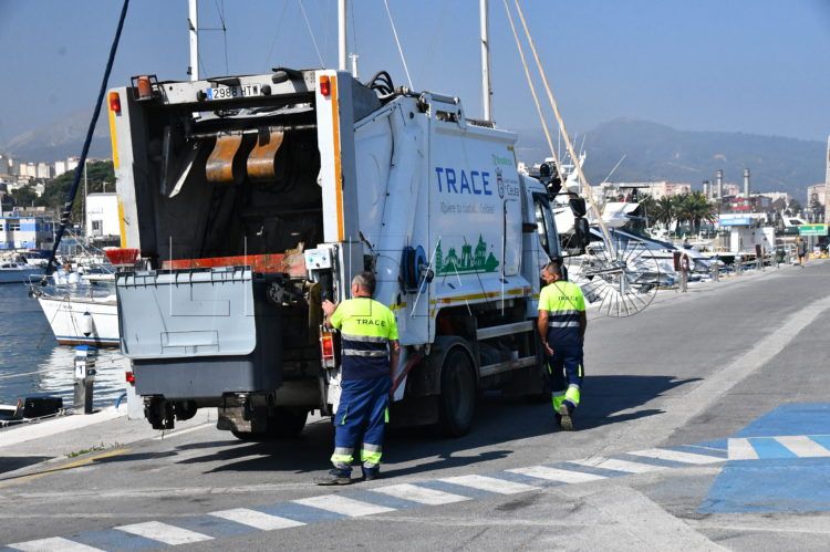 trace-camion-trabajadores