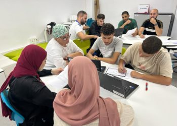 alumnos-cifp-participan-hackathon-problemas-globales-8