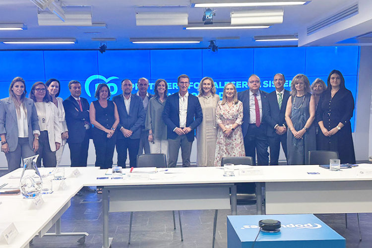 pp-apuesta-sanidad-frente-amnistias-referendums