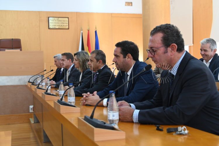 reunion-vivas-confederacion-empresarios-melilla-enrique-alcoba3