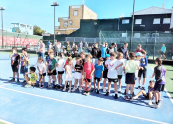 alta-participacion-iv-torneo-tenis-grupo-ecos-001