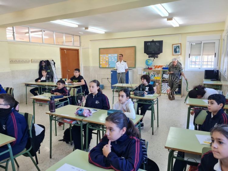 ceip-rosalia-castro-charla-mujer-fas-006