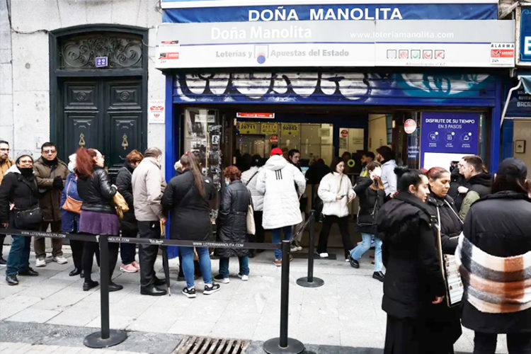 como-comprar-loteria-administraciones-mas-suerte-dona-manolita
