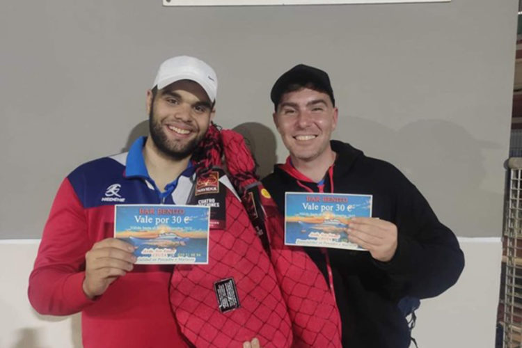 cristian-sanchez-lolo-rubia-ganan-jamon-petanca