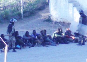 guardia-civil-alerta-intento-entrada-cientos-subsaharianos-1-004