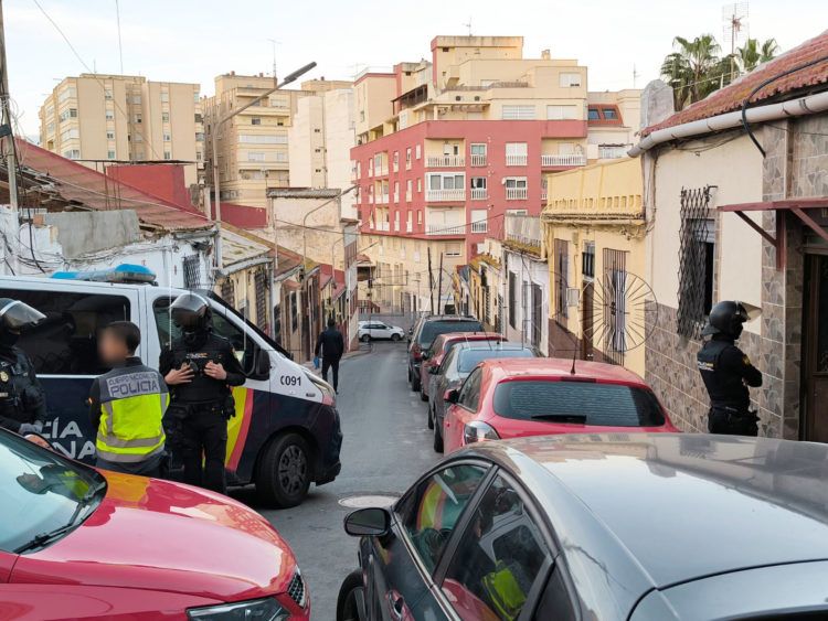 registro-policia-nacional-ucrif-pasaje-recreo-recinto-4