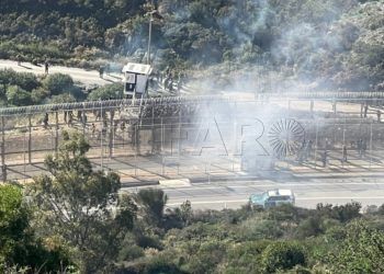 subsaharianos-botes-humo-marruecos-002