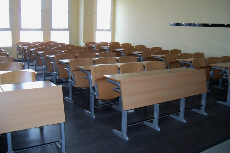 MDyC denuncia que hay familias planteándose pagar las aulas matinales y vespertinas