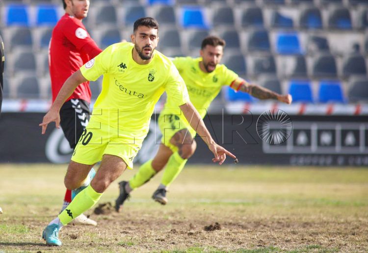 ceuta-mantiene-cerca-quinto-antequera-001