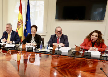 cristina-perez-reunion-ministro-torres-delegaciones-gobierno