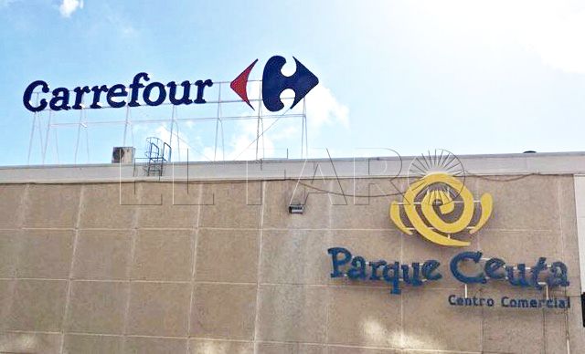 empleado-ficticio-supermercado-estafa