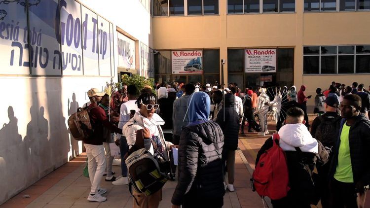 inmigrantes-salida-ceti-peninsula-13