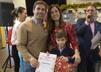 julio-perez-cazorla-gana-concurso-postales-navidad-colegio-medicos-2