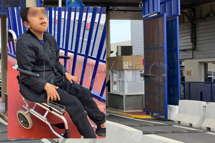 paso-tercermundista-nino-discapacidad-frontera-ceuta