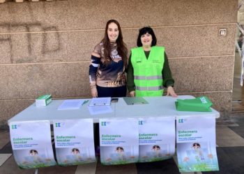 satse-recogida-firmas-enfermeras-escolares-1