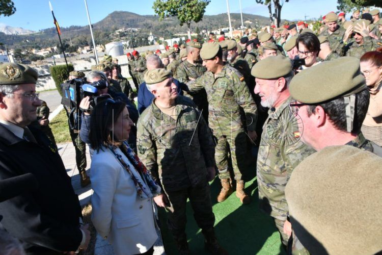 visita-ministra-defensa-margarita-robles-14