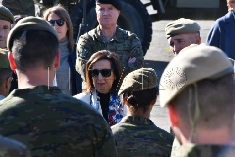 visita-ministra-defensa-margarita-robles-9