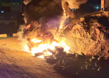 incendio-neumaticos-chatarra-arcos-quebrados-policia-local-2