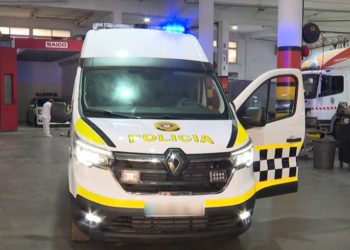 nuevo-furgon-agilizar-gestion-atestados-trafico-003