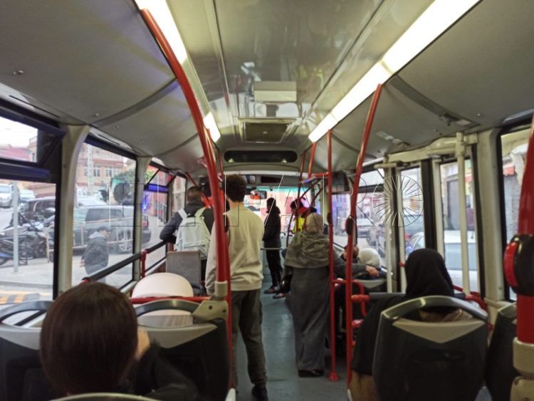 problemas-linea-ocho-pedradas-bus-urbano-barriada-principe-alfonso-007