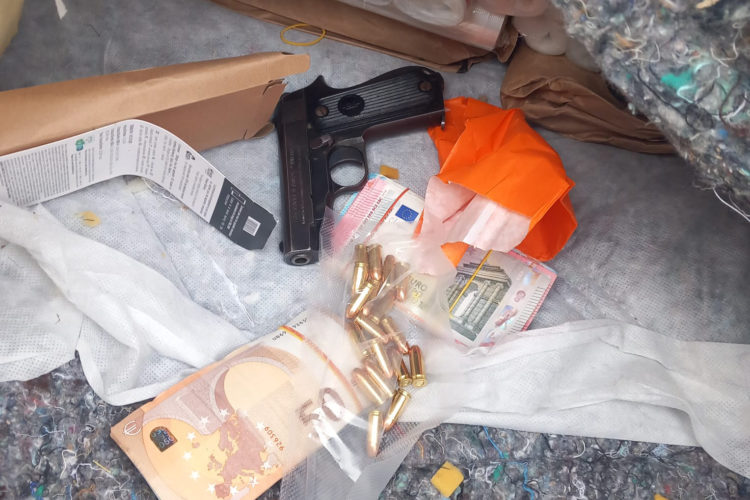 detenido-argelino-frontera-dinero-arma-3