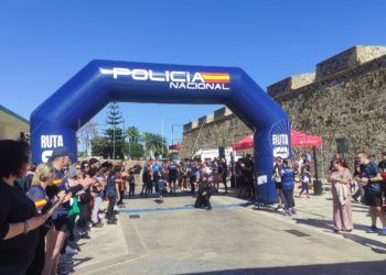 entrega-trofeos-ganadores-carrera-solidaria-policia-nacional-091-5