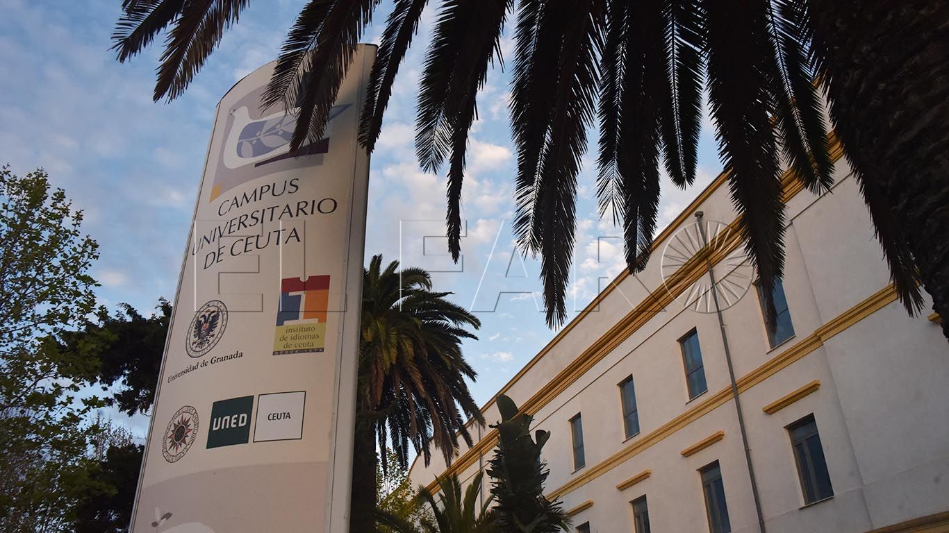 sanidad-ugr-reforzaran-formacion-estudiantes-grado-enfermeria