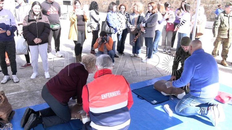 atragantamiento-banderilla-penaranda-como-actuar-heimlich