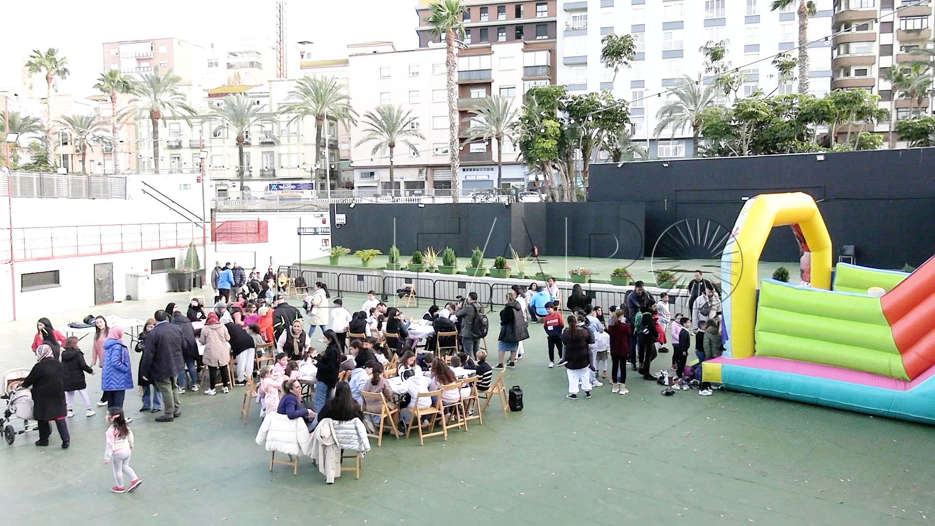 ramadan-alimentos-jugar-gesto-jovenes-dignidad