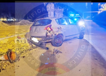 vehiculo-tabaco-contrabando-embiste-guardia-civil-san-roque-001