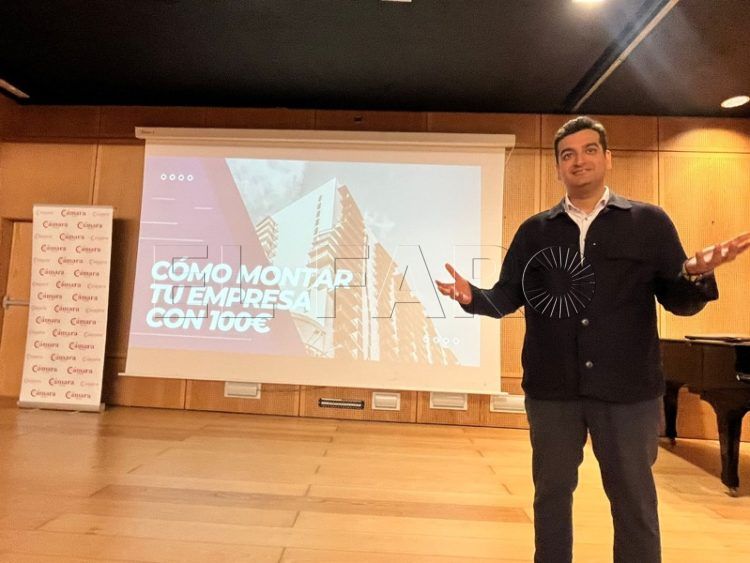 camara-acerca-mundo-empresarial-nuevas-generaciones-004