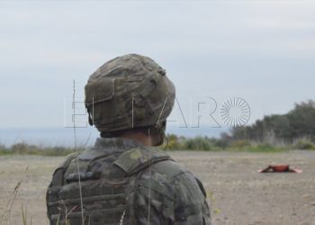 militares militar-espalda