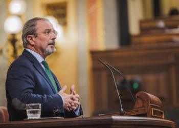 portavoz-asuntos-exteriores-vox-congreso-carlos-flores-2