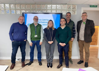 puerto-refuerza-formacion-contener-vertidos-mar